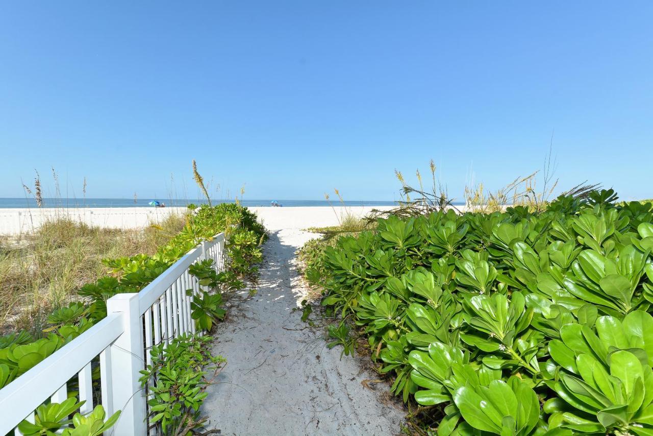 Anna Maria Island Runaway Tropical Dream-One Minute Walk To The Beach-Heated Pool Bradenton Beach Exteriör bild