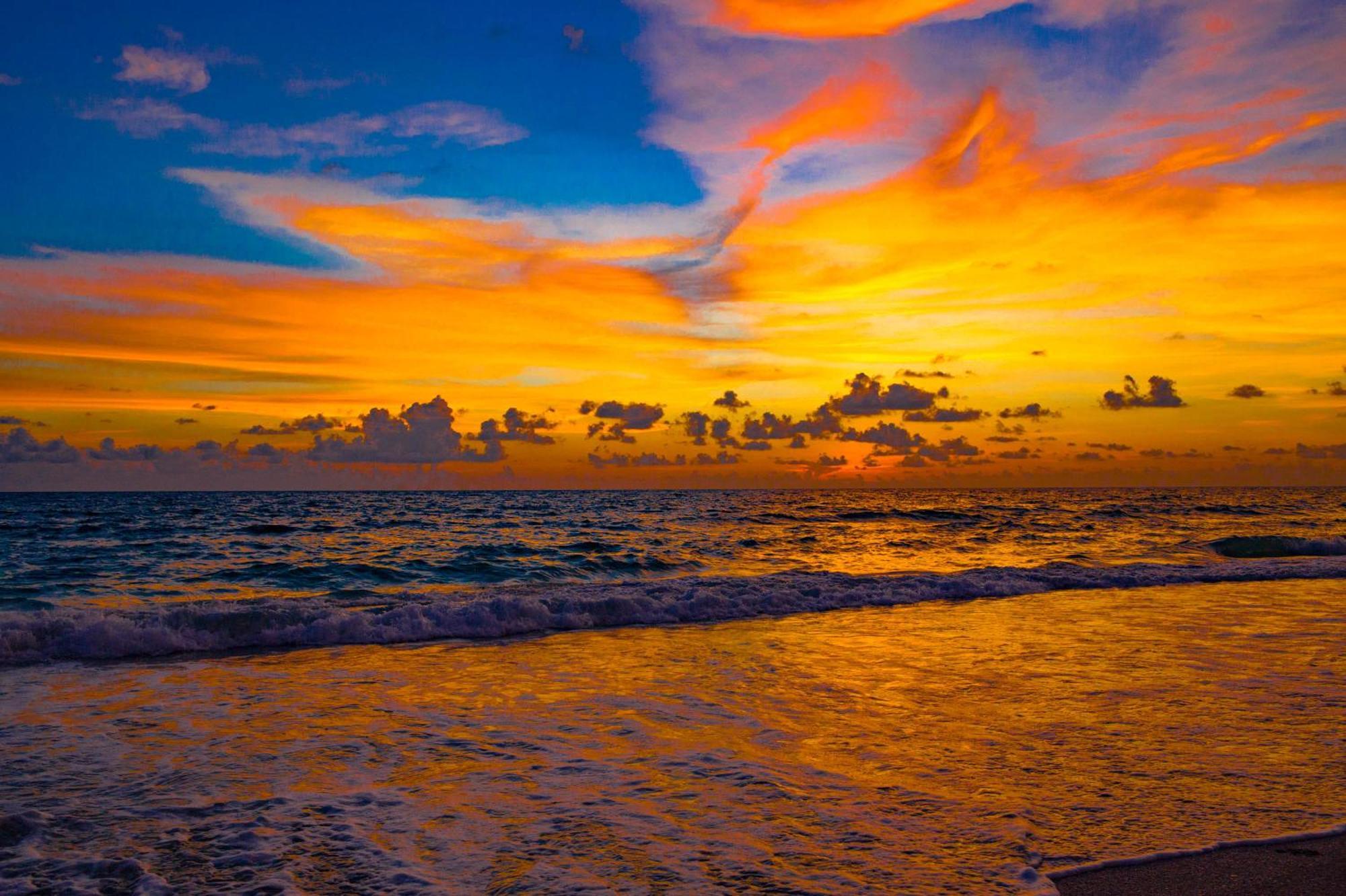 Anna Maria Island Runaway Tropical Dream-One Minute Walk To The Beach-Heated Pool Bradenton Beach Exteriör bild