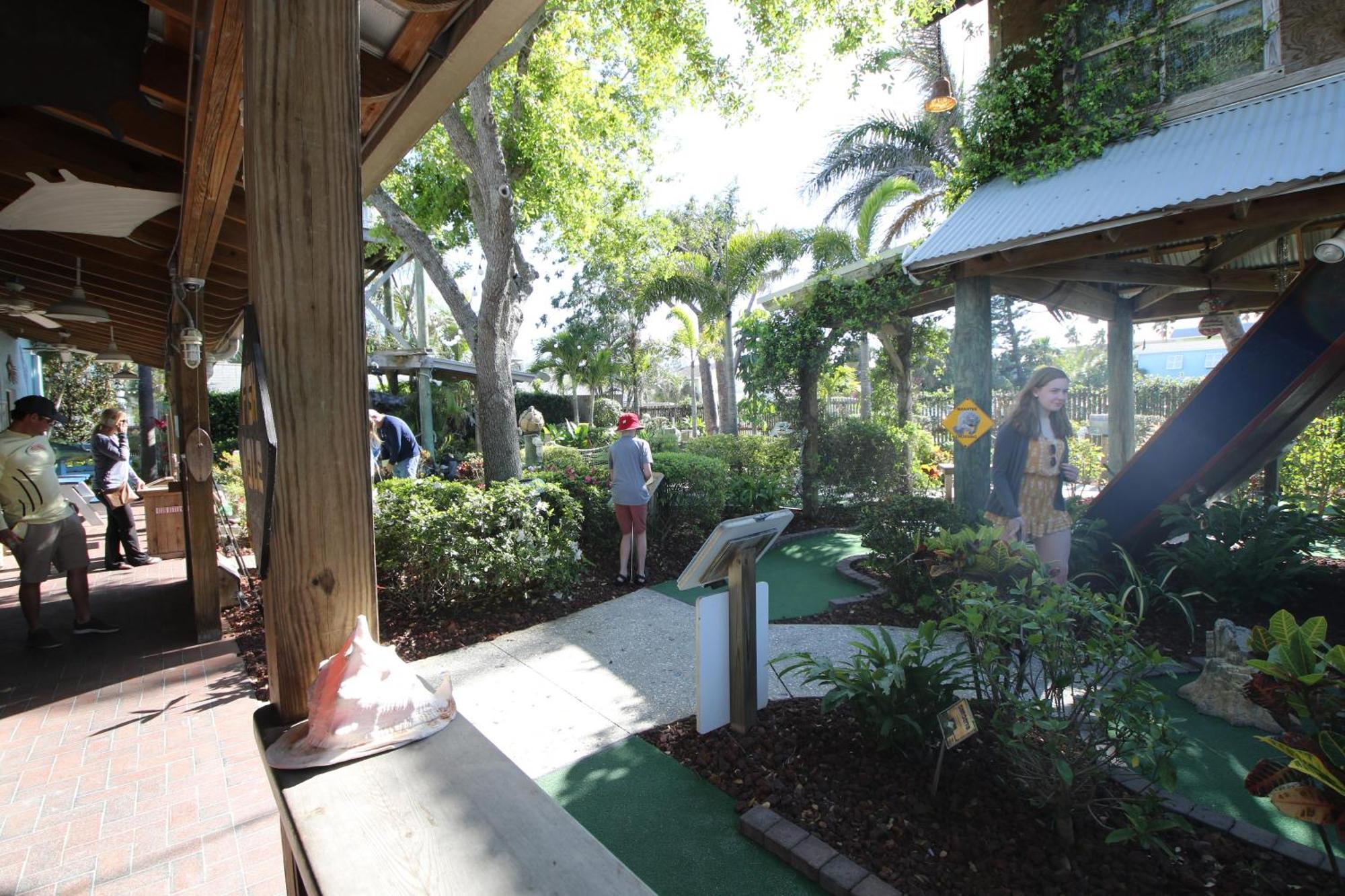 Anna Maria Island Runaway Tropical Dream-One Minute Walk To The Beach-Heated Pool Bradenton Beach Exteriör bild